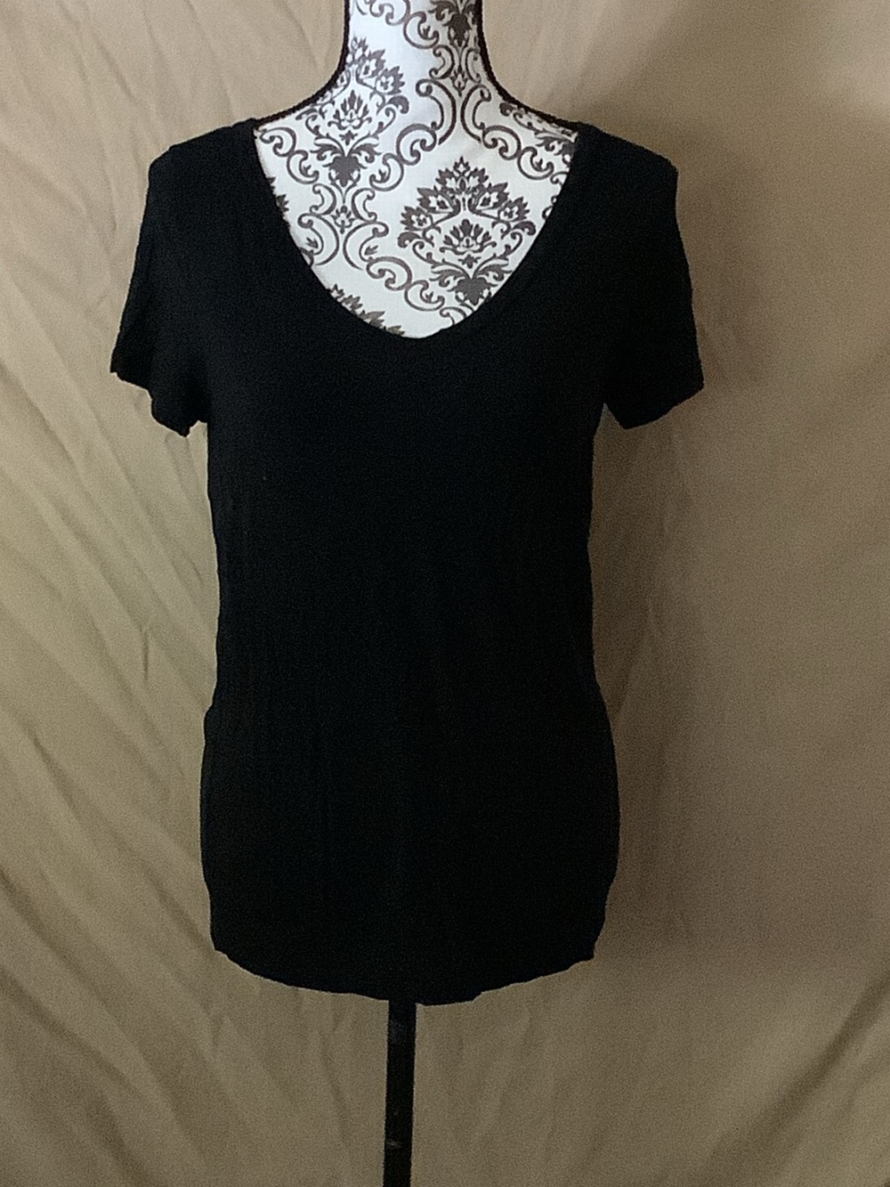 Merona Black Short Sleeve Scoop Neck Tee